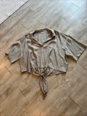 Yaya Women Tie-Front Short Sleeve Women's Top in Olive Size 40 XL